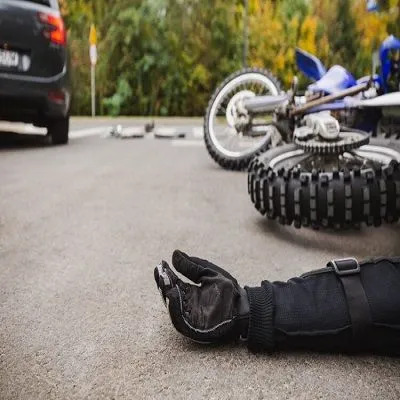 What are the possible injuries that can arise from motorcycle collisions?